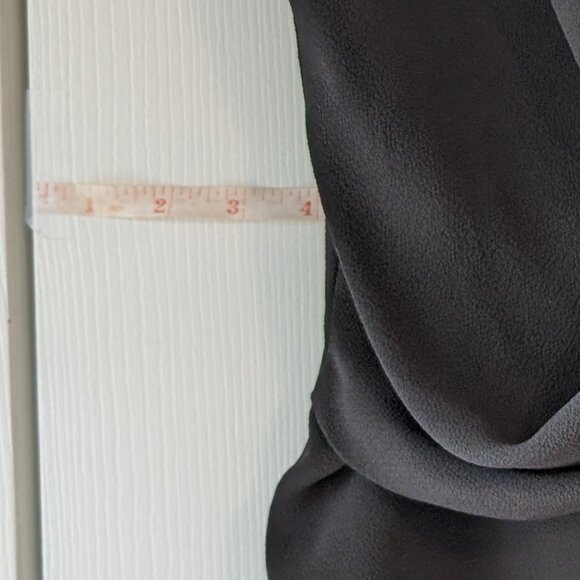 The LBD with Gold Zipper detail 12/14 - Picture 5 of 9